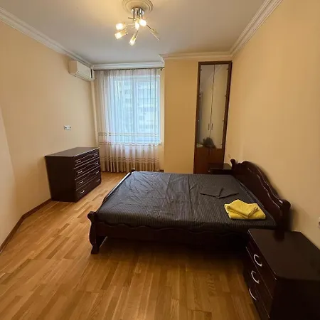 Apartment посуточно и почасово 2 комнатная новострой комфорт