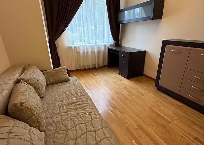 посуточно и почасово 2 комнатная новострой комфорт *