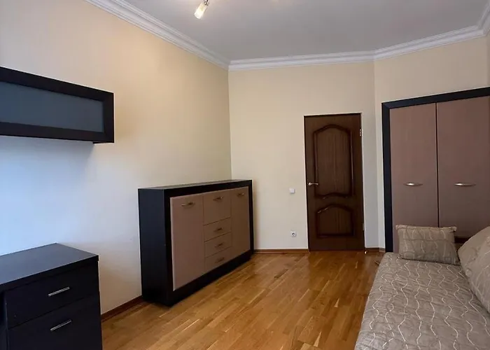 посуточно и почасово 2 комнатная новострой комфорт Odesa