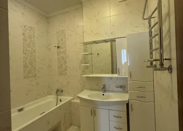 Apartment посуточно и почасово 2 комнатная новострой комфорт *