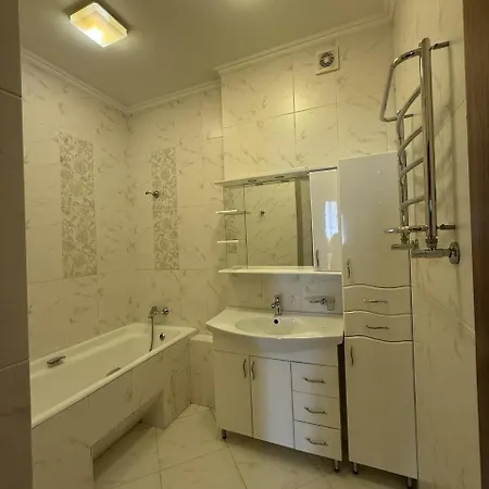 Apartment посуточно и почасово 2 комнатная новострой комфорт *